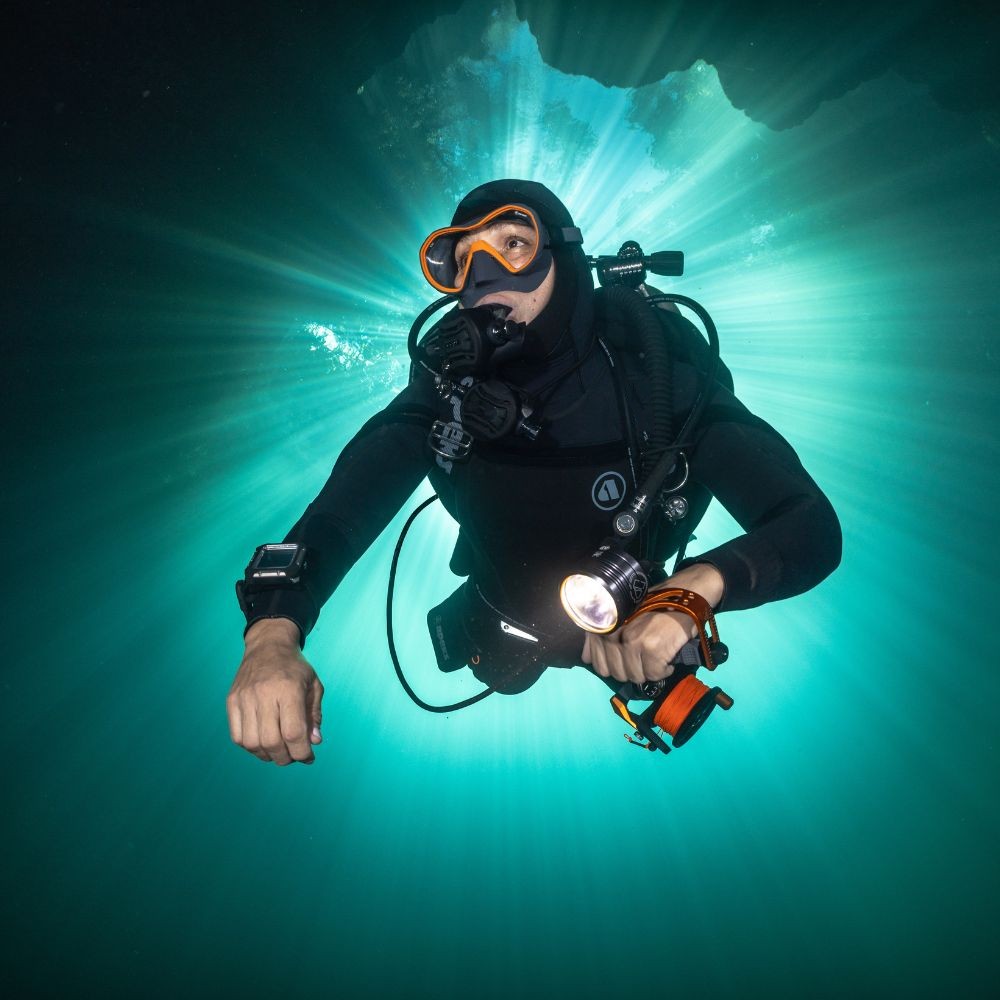 PRODUCT DETAILS - LUNA X - Dive Torch