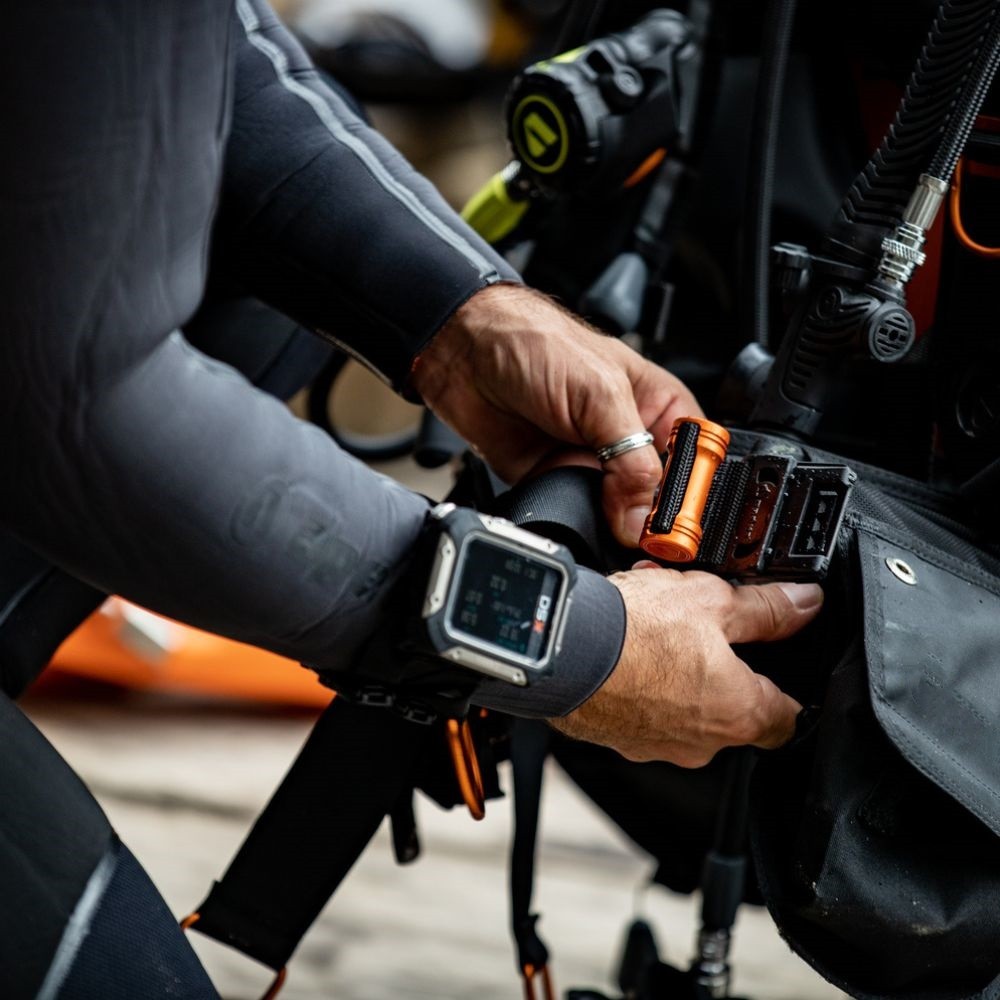 PRODUCT DETAILS - DSX - Dive Computer